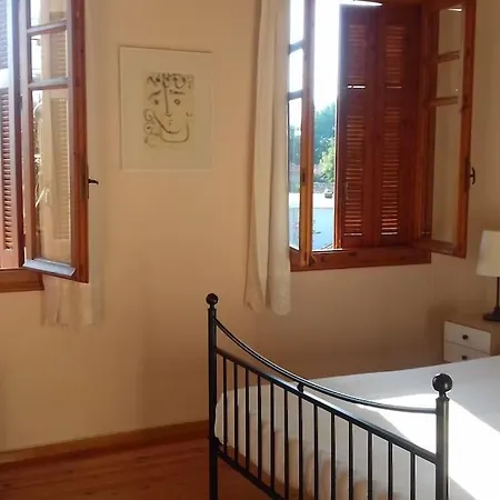 Traditional * Ariokhorion