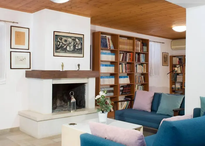 Traditional Ariokhorion