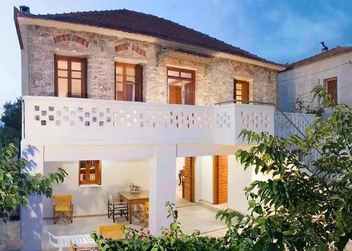 Traditional Ariokhorion