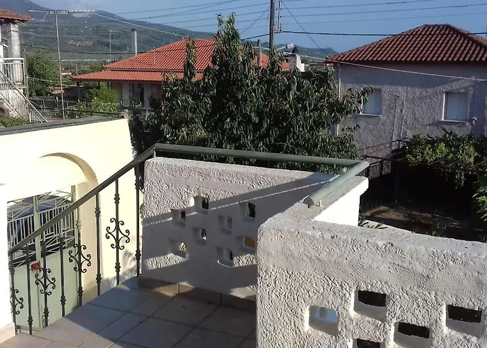 Traditional Ariokhorion