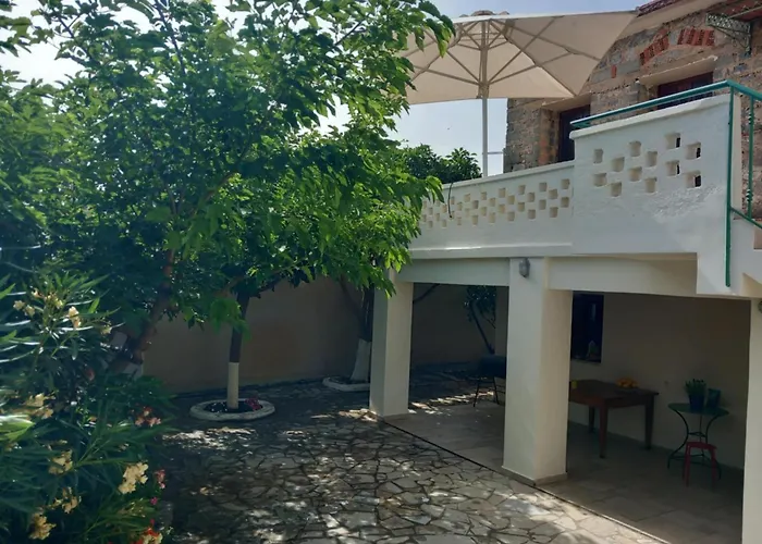 Traditional Ariokhorion